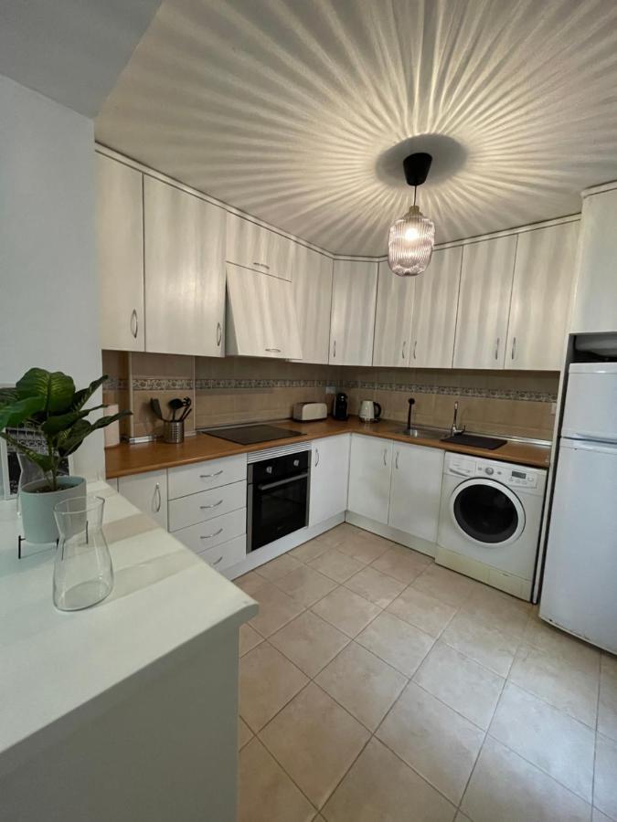 Three Bedroom Apartment With Pool In Torrevieja Bagian luar foto