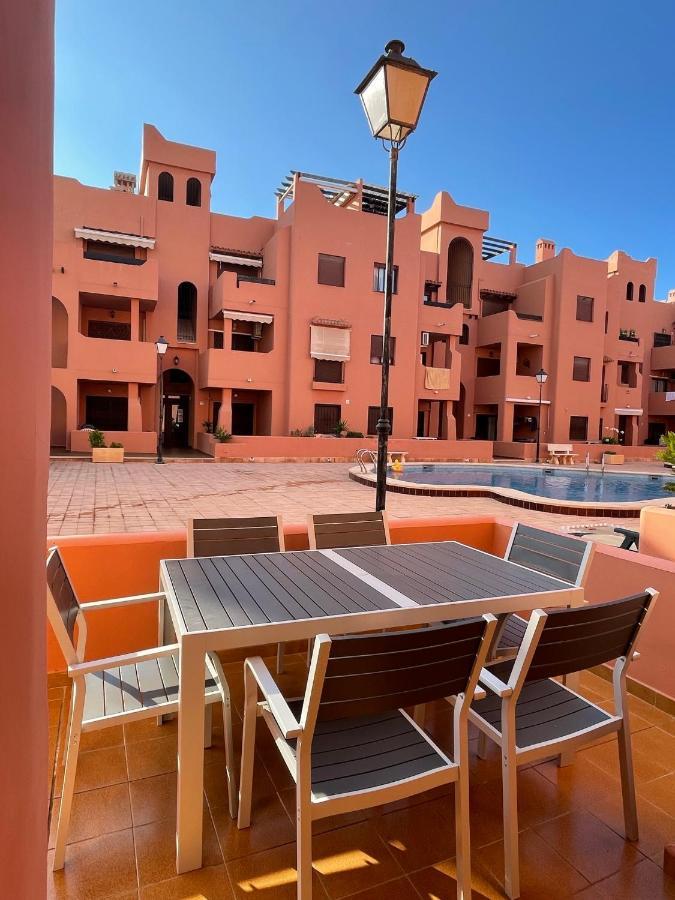 Three Bedroom Apartment With Pool In Torrevieja Bagian luar foto