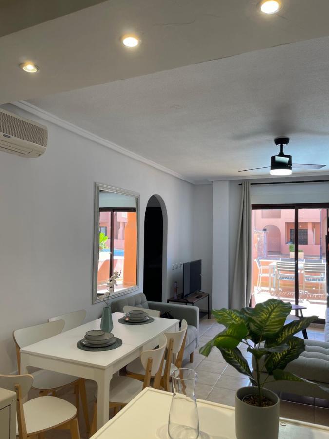 Three Bedroom Apartment With Pool In Torrevieja Bagian luar foto