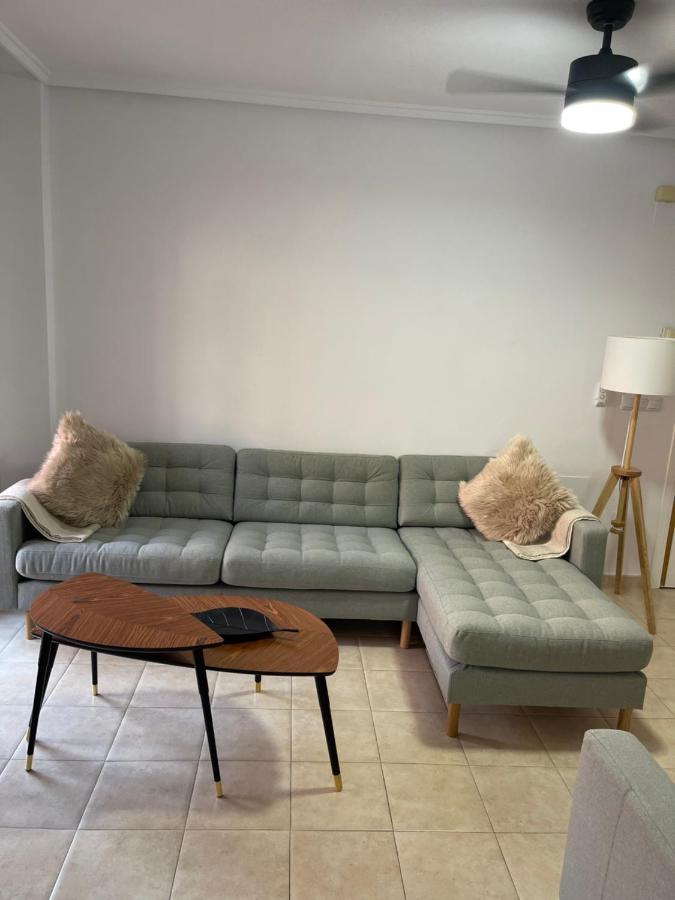 Three Bedroom Apartment With Pool In Torrevieja Bagian luar foto