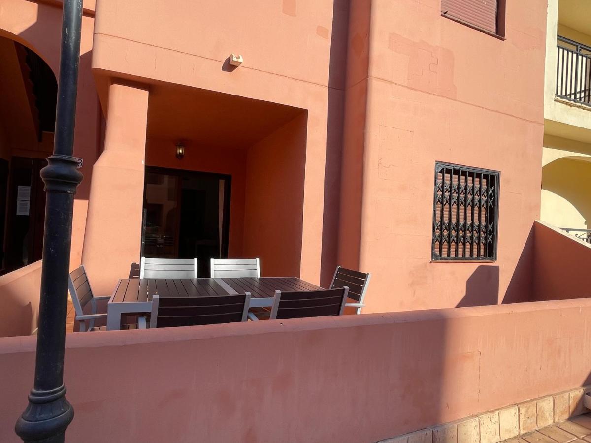 Three Bedroom Apartment With Pool In Torrevieja Bagian luar foto